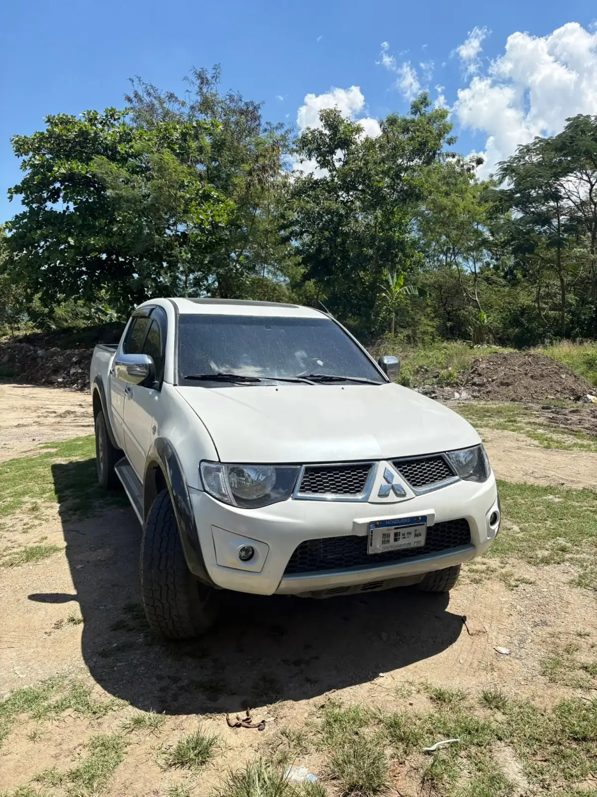Mitsubishi L200 2012